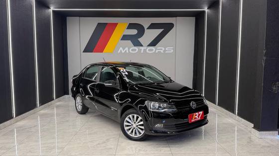 VOLKSWAGEN VOYAGE 1.6 MI HIGHLINE 8V FLEX 4P MANUAL VOLKSWAGEN VOYAGE 1.6 MI HIGHLINE 8V FLEX 4P MANUAL